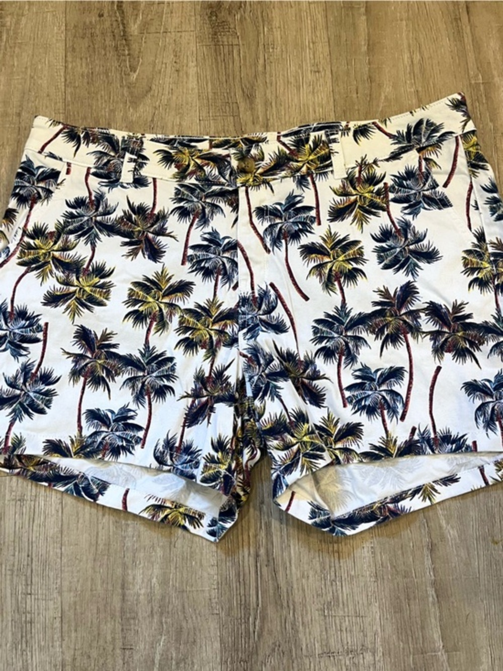 A.N.A. Twill Short Palm Tree Print Shorts White with Green & Brown Palm Trees 14